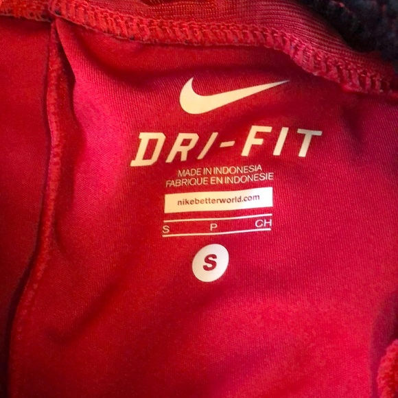 Nike shorts - Picture 2 of 2